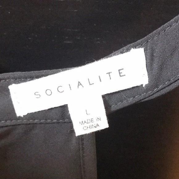 Halter top - Picture 3 of 4